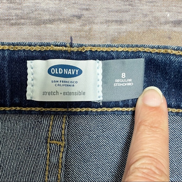Old Navy Medium Wash Girls Denim Bermuda Shorts NWT 8 Regular Adjustable Waist - Picture 8 of 9